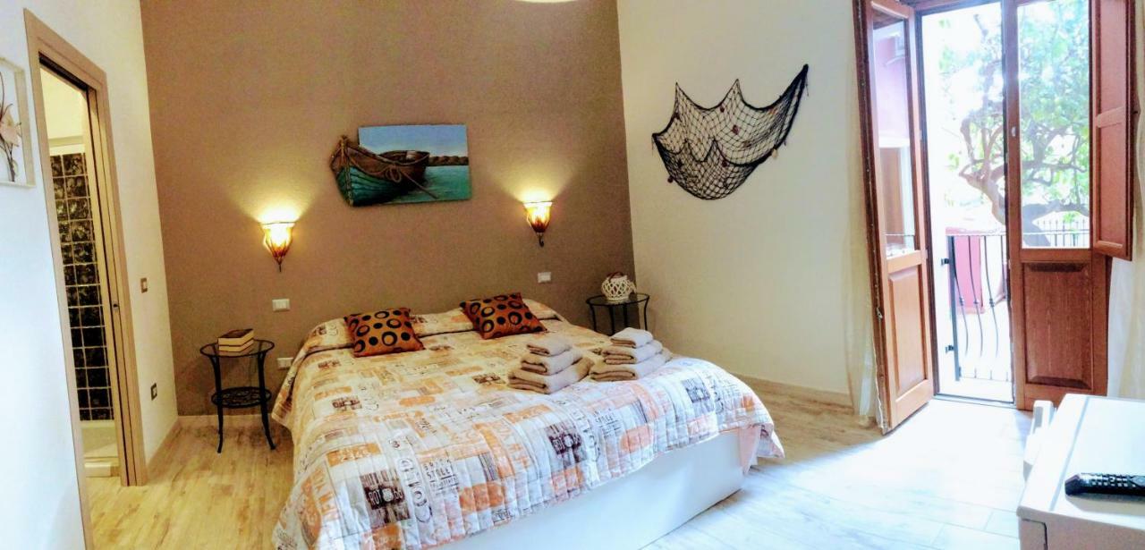 La Perla Del Sud Bed & Breakfast Teulada Luaran gambar