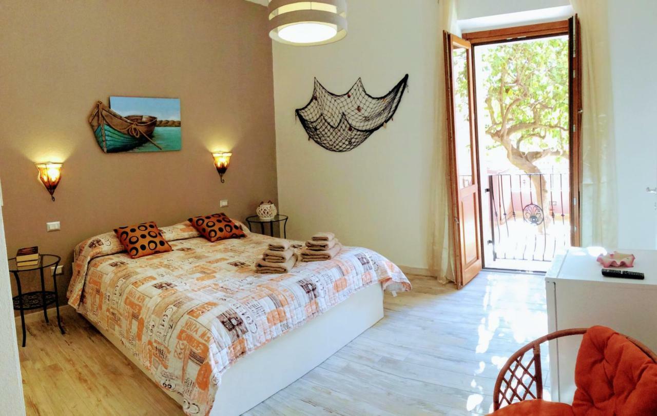 La Perla Del Sud Bed & Breakfast Teulada Luaran gambar